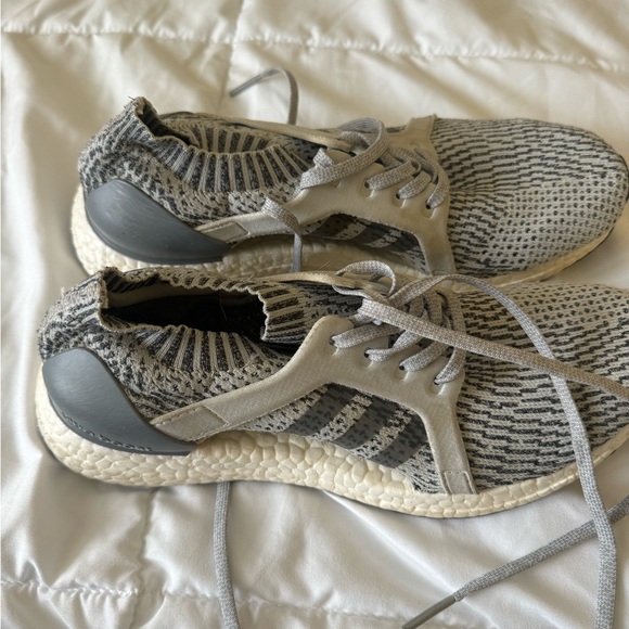 Adidas UltraBoost X Womens 8.5 - Picture 2 of 4